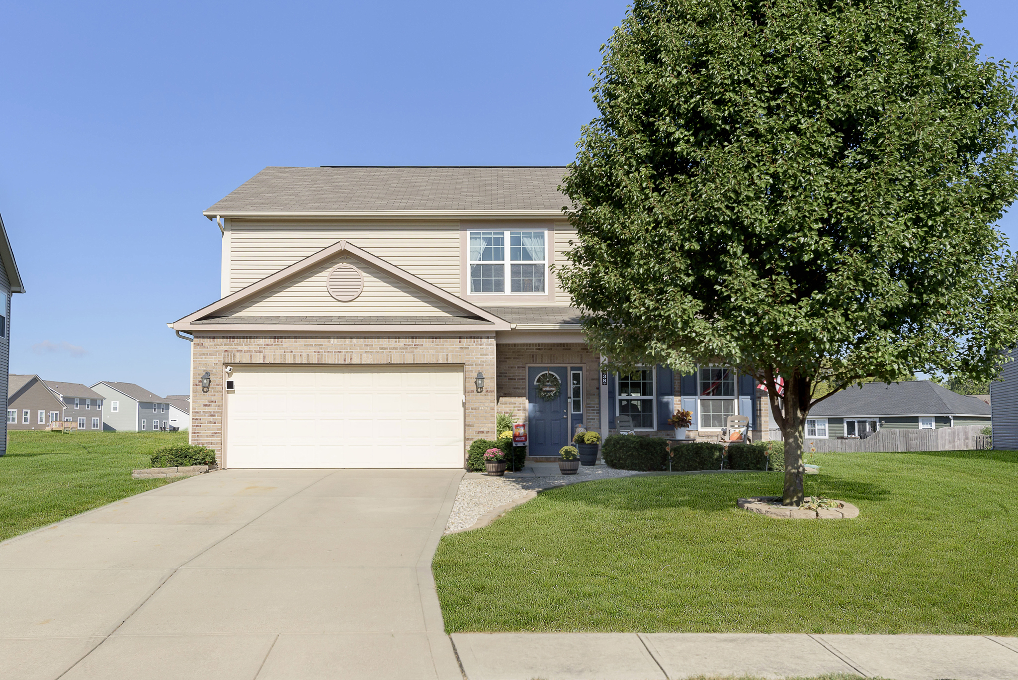 6438 W Waters Edge Court Greenfield IN 46140