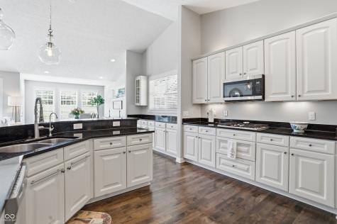 15486 Mission Hills Drive Carmel IN 46033