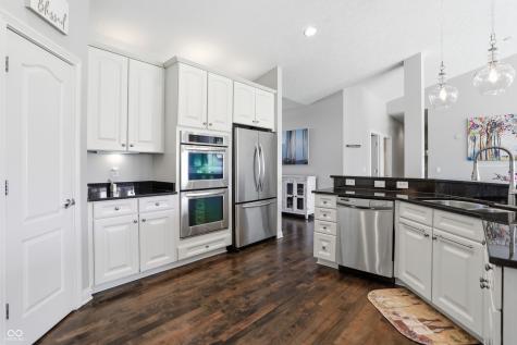 15486 Mission Hills Drive Carmel IN 46033