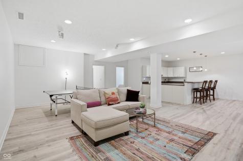15486 Mission Hills Drive Carmel IN 46033
