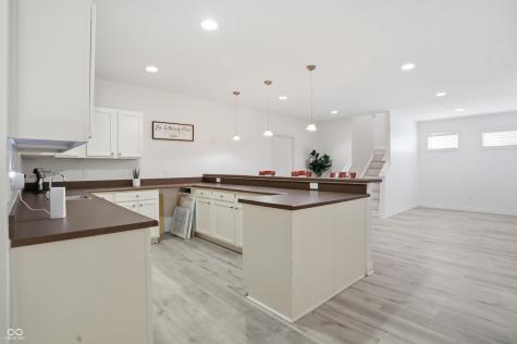 15486 Mission Hills Drive Carmel IN 46033