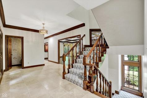 8661 Williamshire W Drive Indianapolis IN 46260