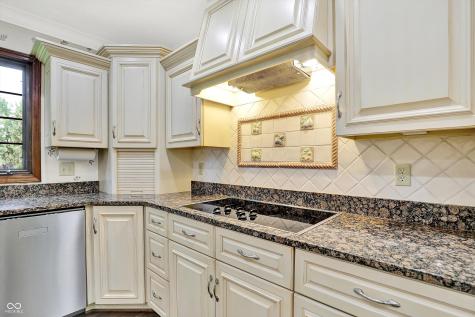 8661 Williamshire W Drive Indianapolis IN 46260