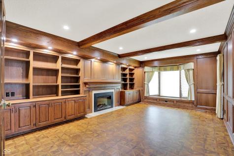 8661 Williamshire W Drive Indianapolis IN 46260