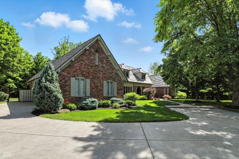 8661 Williamshire W Drive Indianapolis IN 46260