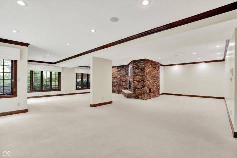 8661 Williamshire W Drive Indianapolis IN 46260