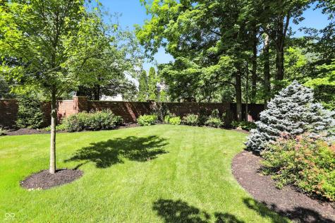 8661 Williamshire W Drive Indianapolis IN 46260
