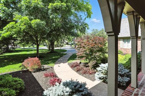 8661 Williamshire W Drive Indianapolis IN 46260