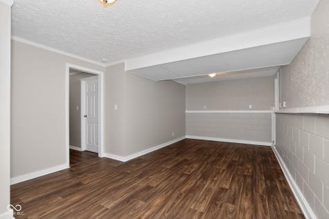 11303 Mcdowell Drive Indianapolis IN 46229