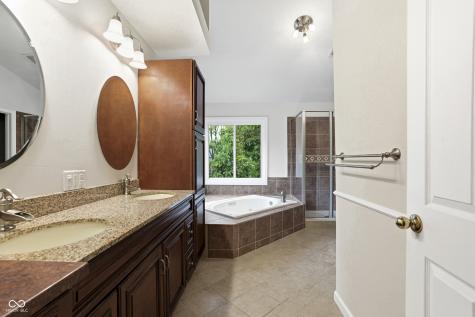 9812 Covington Boulevard Fishers IN 46037