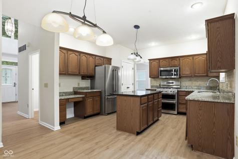 9812 Covington Boulevard Fishers IN 46037