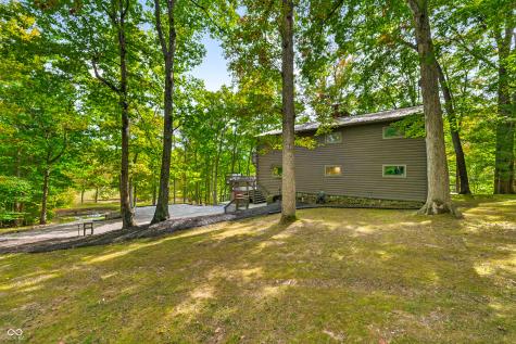5998 Bear Creek Road Morgantown IN 46160
