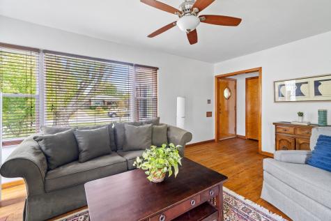 1224 N Hawthorne Lane Indianapolis IN 46219