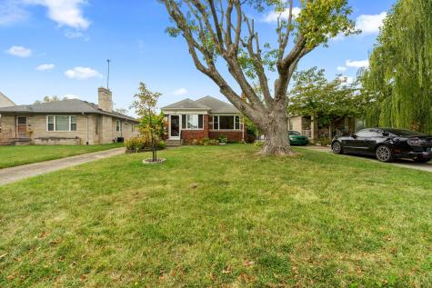 1224 N Hawthorne Lane Indianapolis IN 46219