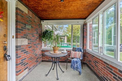 1224 N Hawthorne Lane Indianapolis IN 46219