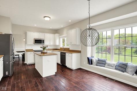 9583 Greenthread Drive Zionsville IN 46077