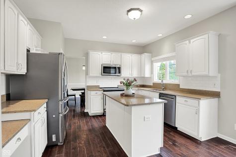 9583 Greenthread Drive Zionsville IN 46077