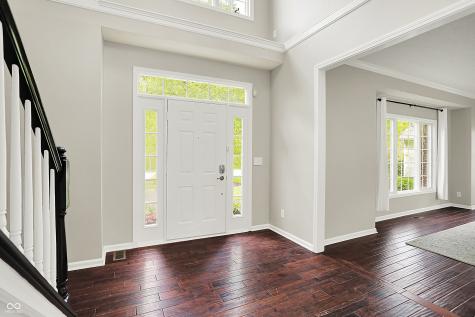 9583 Greenthread Drive Zionsville IN 46077