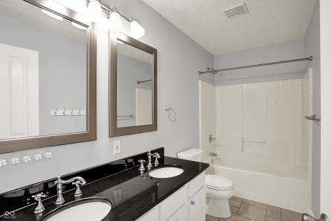 9583 Greenthread Drive Zionsville IN 46077