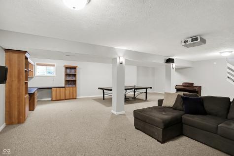 9583 Greenthread Drive Zionsville IN 46077