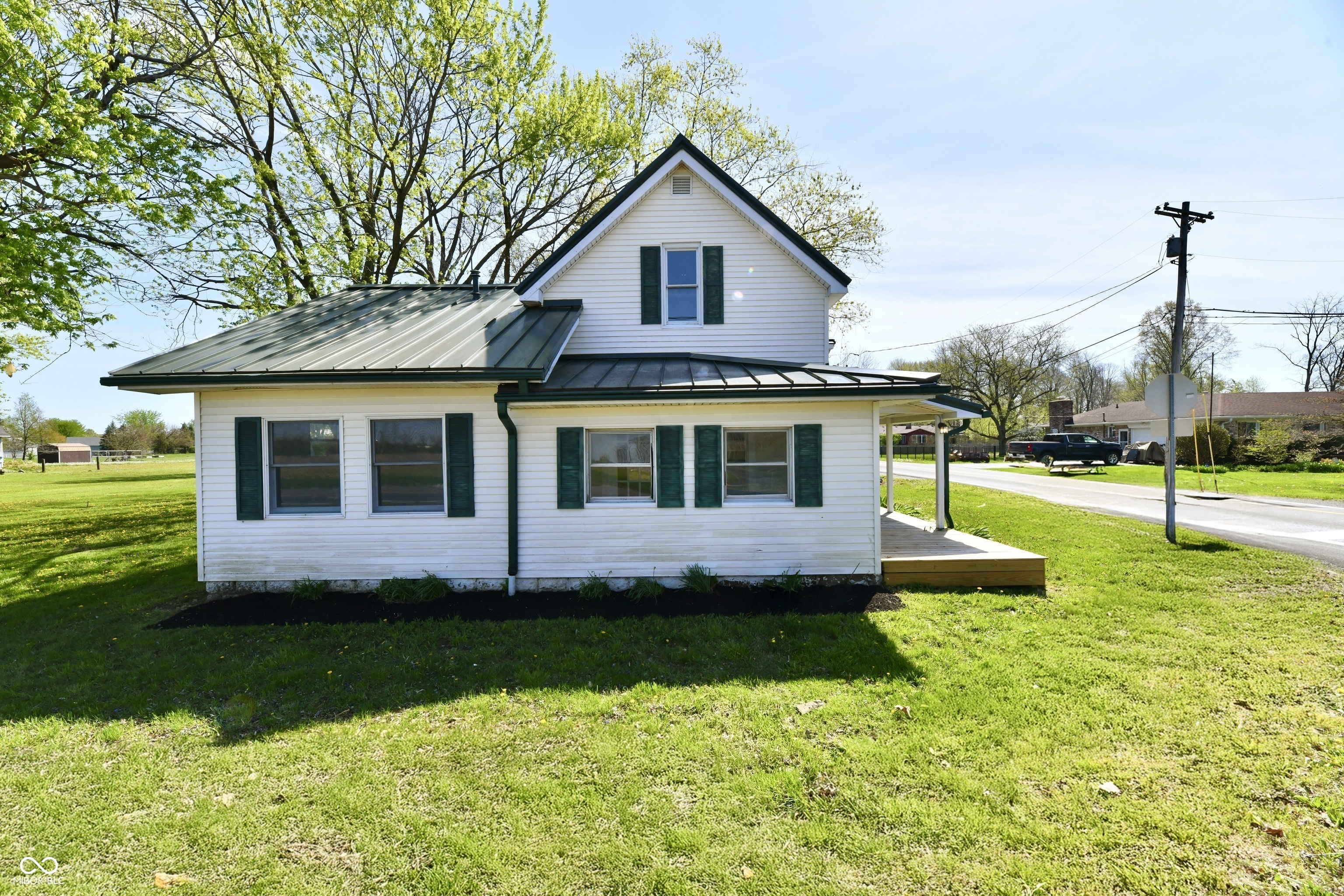 4992 W 100 S New Palestine IN 46163