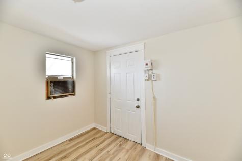4992 W 100 S New Palestine IN 46163