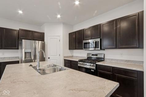 1840 Twelve Oaks Drive Shelbyville IN 46176