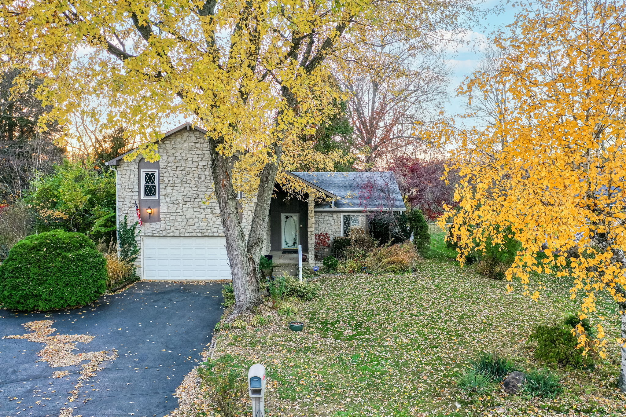 6702 Bloomfield Drive Indianapolis IN 46259