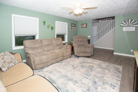 7602 W Mockingbird Court Fairland IN 46126