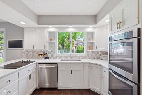 700 Round Court Zionsville IN 46077