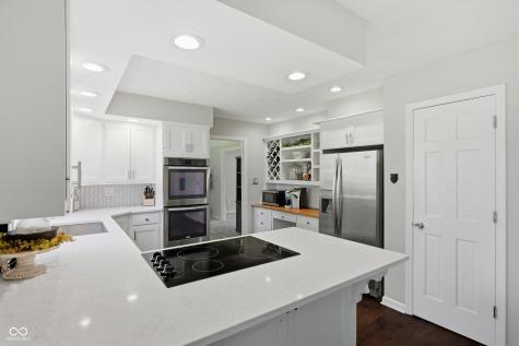700 Round Court Zionsville IN 46077