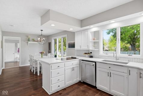 700 Round Court Zionsville IN 46077