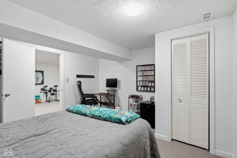 700 Round Court Zionsville IN 46077