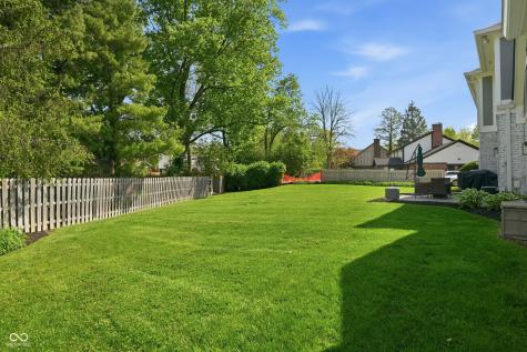 700 Round Court Zionsville IN 46077