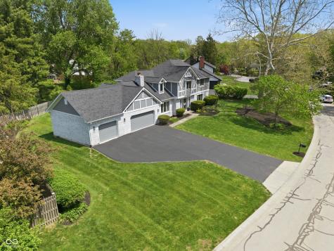 700 Round Court Zionsville IN 46077