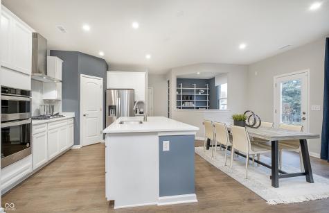 6548 Seattle Slew Drive Whitestown IN 46075
