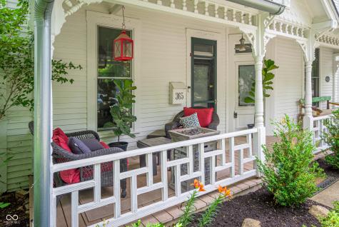 365 W Cedar Street Zionsville IN 46077
