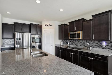 9404 Crystal River Drive Indianapolis IN 46240
