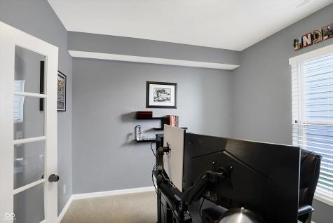 9404 Crystal River Drive Indianapolis IN 46240