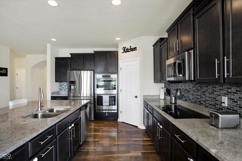9404 Crystal River Drive Indianapolis IN 46240