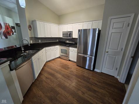 654 Shortleaf Drive Avon IN 46123