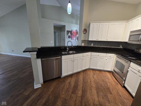 654 Shortleaf Drive Avon IN 46123