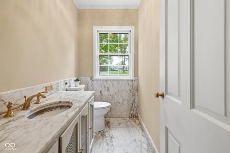 2975 Washington Street Columbus IN 47201