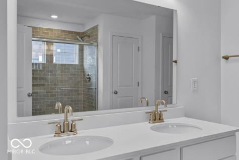 15934 Meadow Frost Court Fishers IN 46037