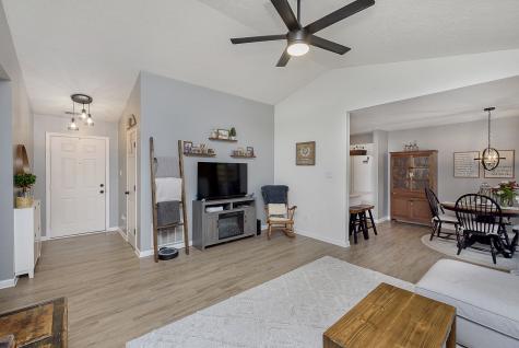 5936 Southern Springs Avenue Indianapolis IN 46237