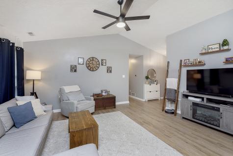 5936 Southern Springs Avenue Indianapolis IN 46237