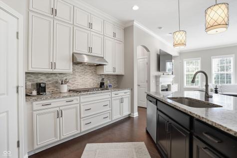 3331 Adare Circle Westfield IN 46062