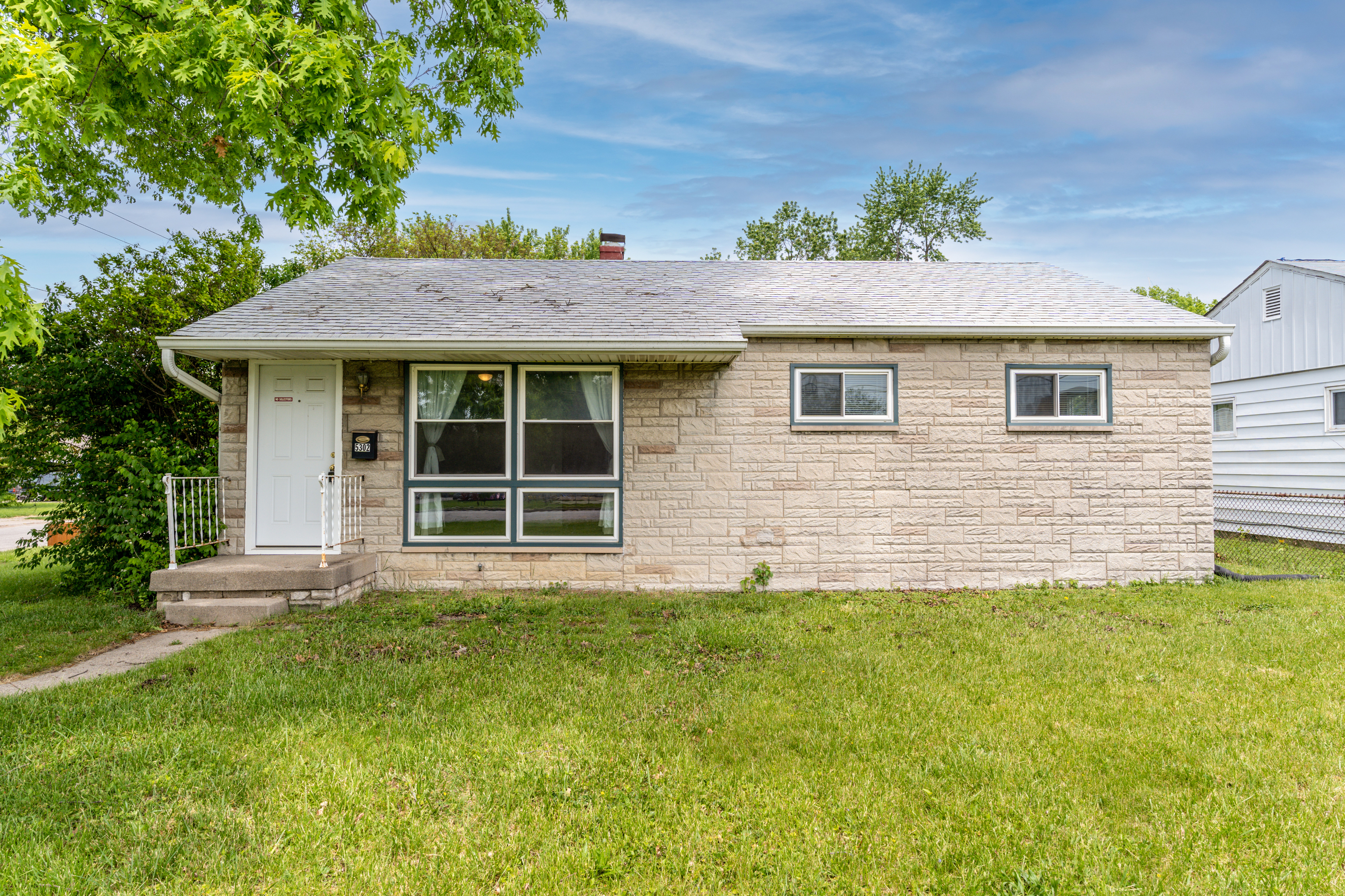 5302 E 16th Street Indianapolis IN 46218
