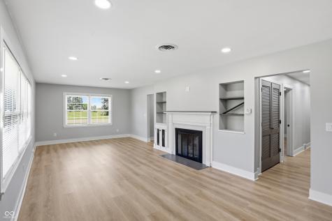 211 W Mckenzie Road Greenfield IN 46140