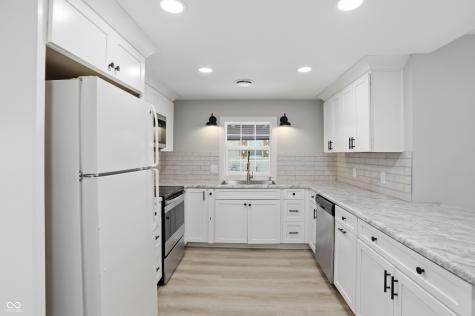 211 W Mckenzie Road Greenfield IN 46140